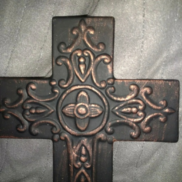 Very Nice Metal Cross - Picture 2 of 4